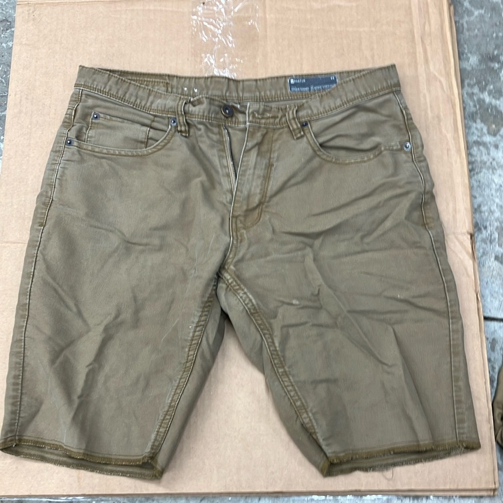 Matix miner shorts classic strait